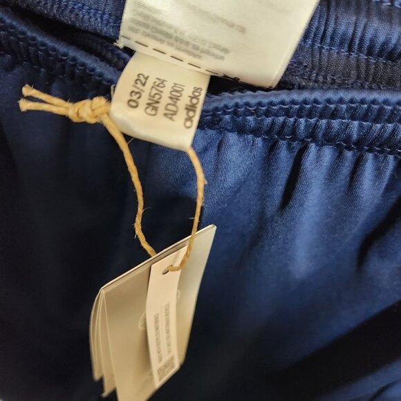 NWT ADIDAS SQUADRA 21 SHORTS in Navy Blue Size Youth Large - Picture 7 of 8